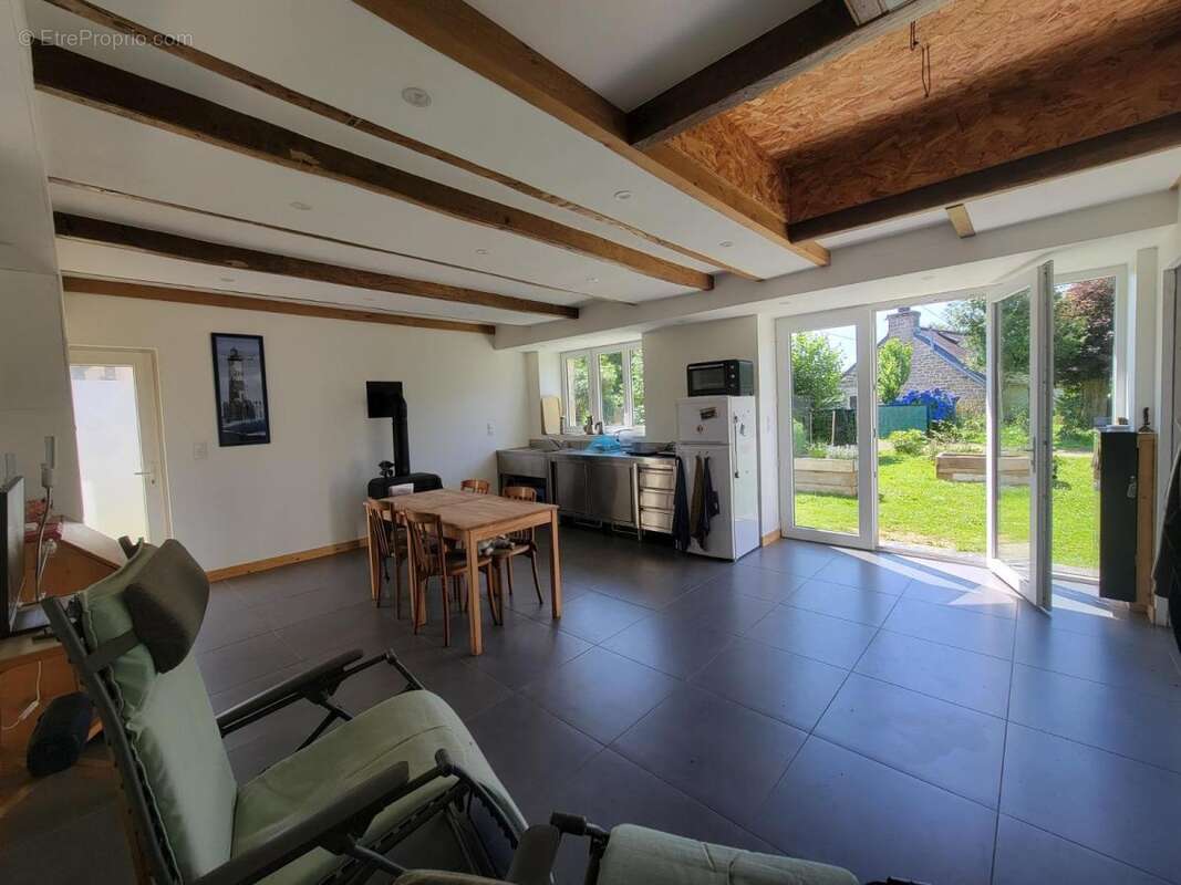 Maison à LE SAINT
