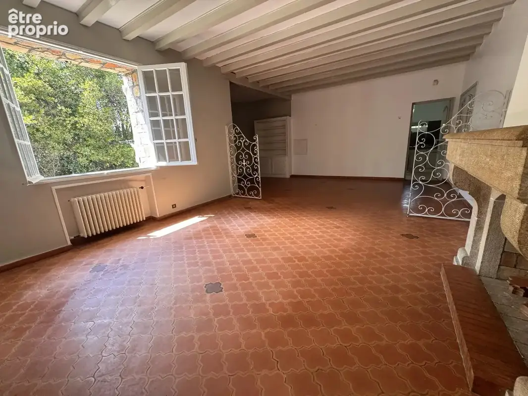 Cannes Montfleury, villa en pierres de 7 p sur 3200m² de terrain - photo 2