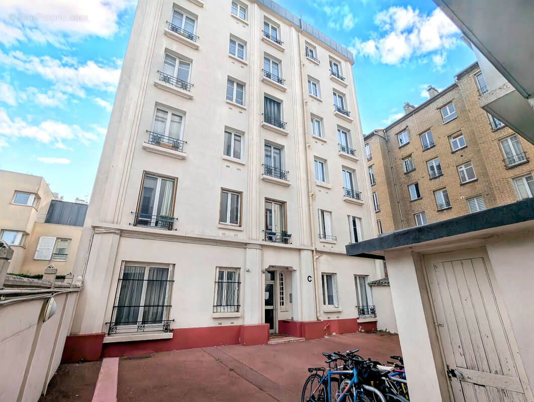 Appartement à MONTROUGE