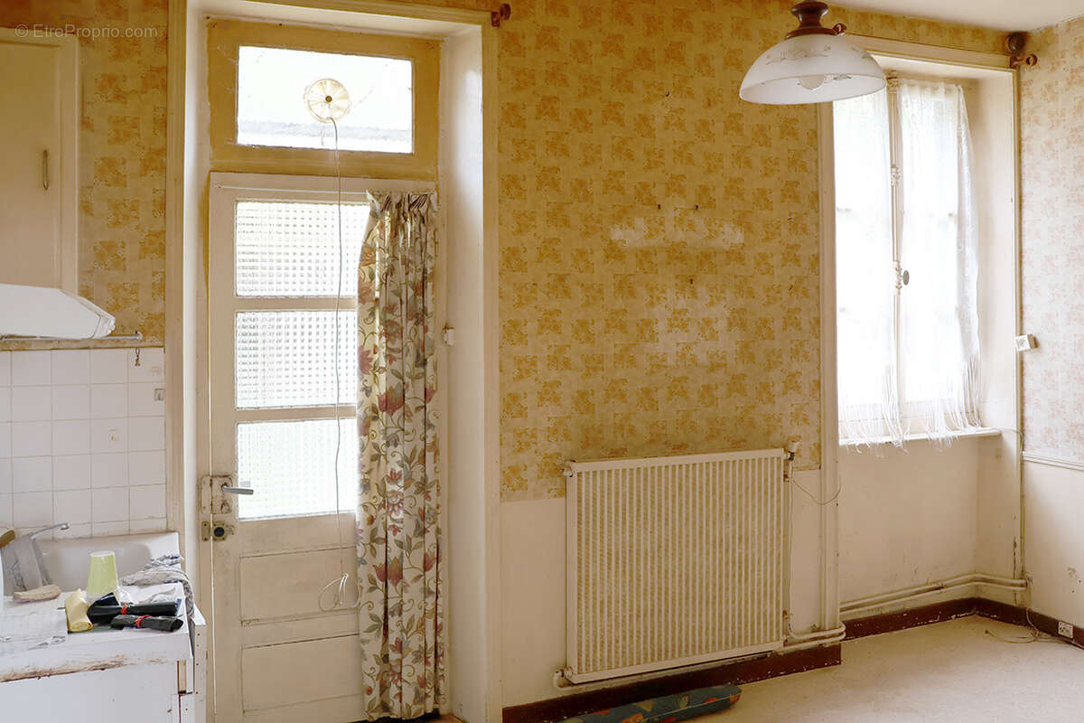 Maison à BELLE-ISLE-EN-TERRE