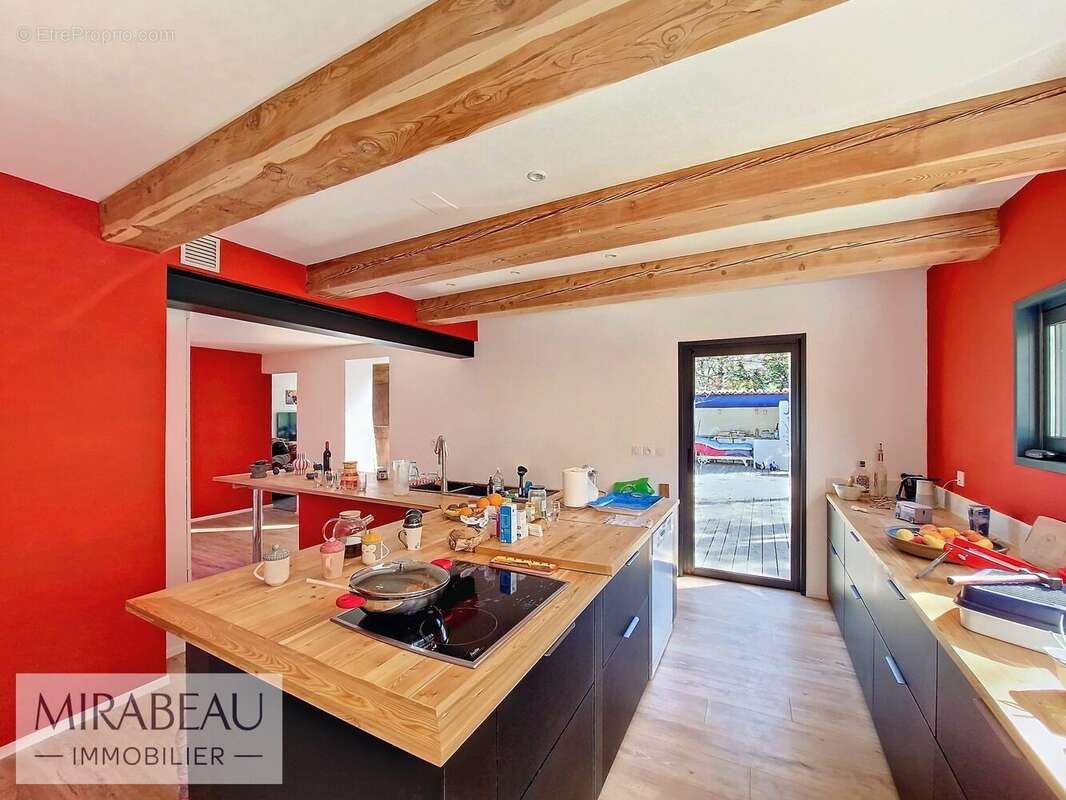 Maison à MIRABEAU