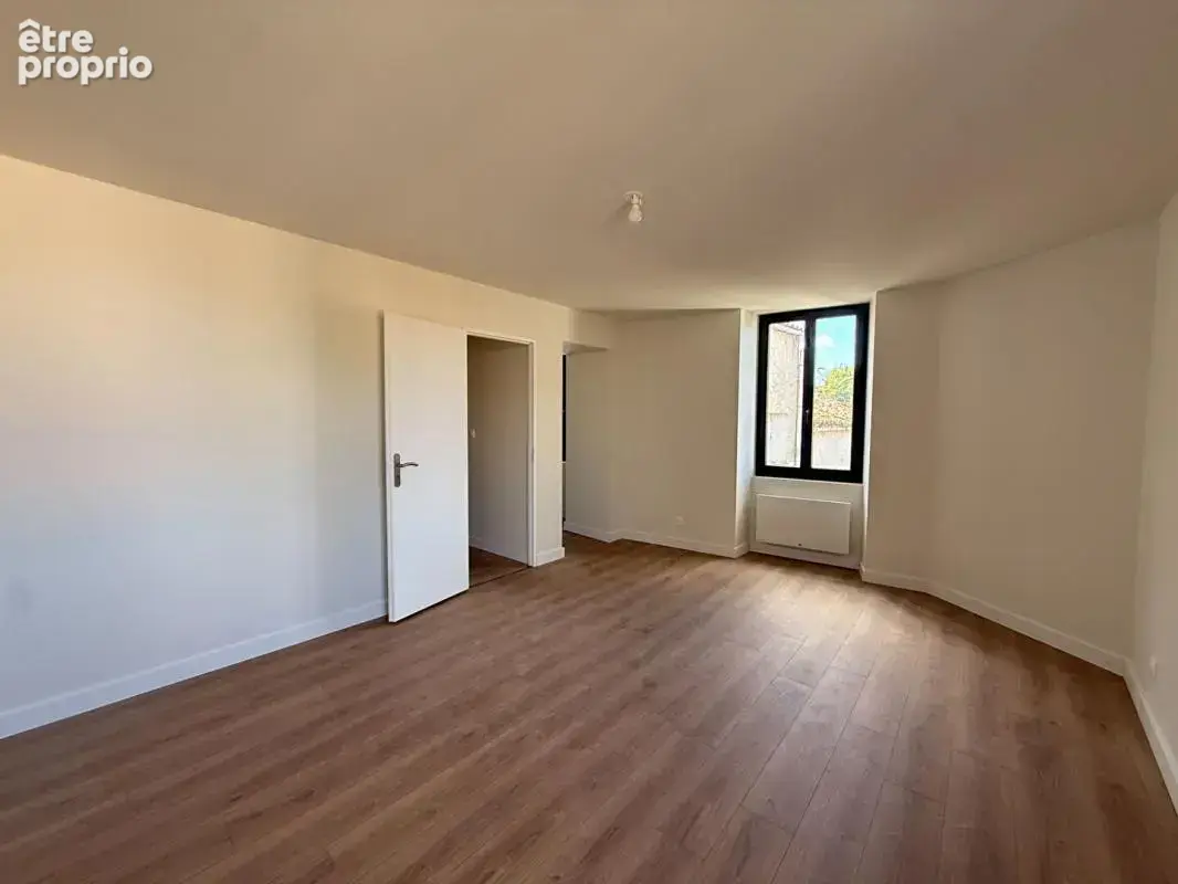 Maison Gond Pontouvre 6 pièce(s) 161 m2 - photo 16