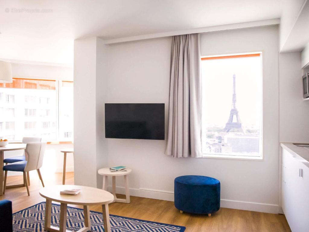 Appartement à PARIS-15E