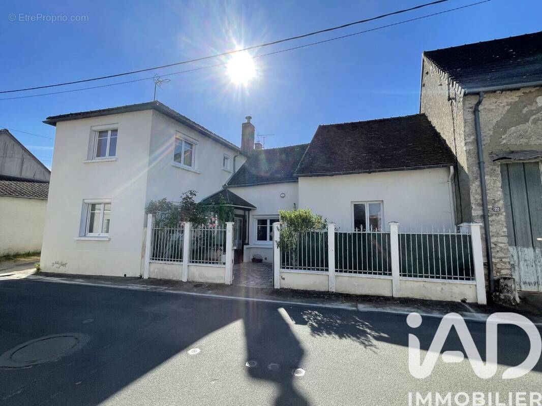 Photo 1 - Maison à MONTLIVAULT