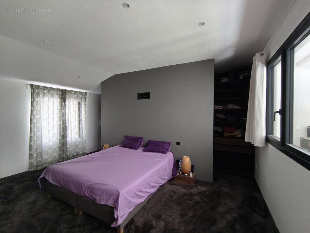 34360 Saint Chinian-Maison loft 240m2-centre - photo 9