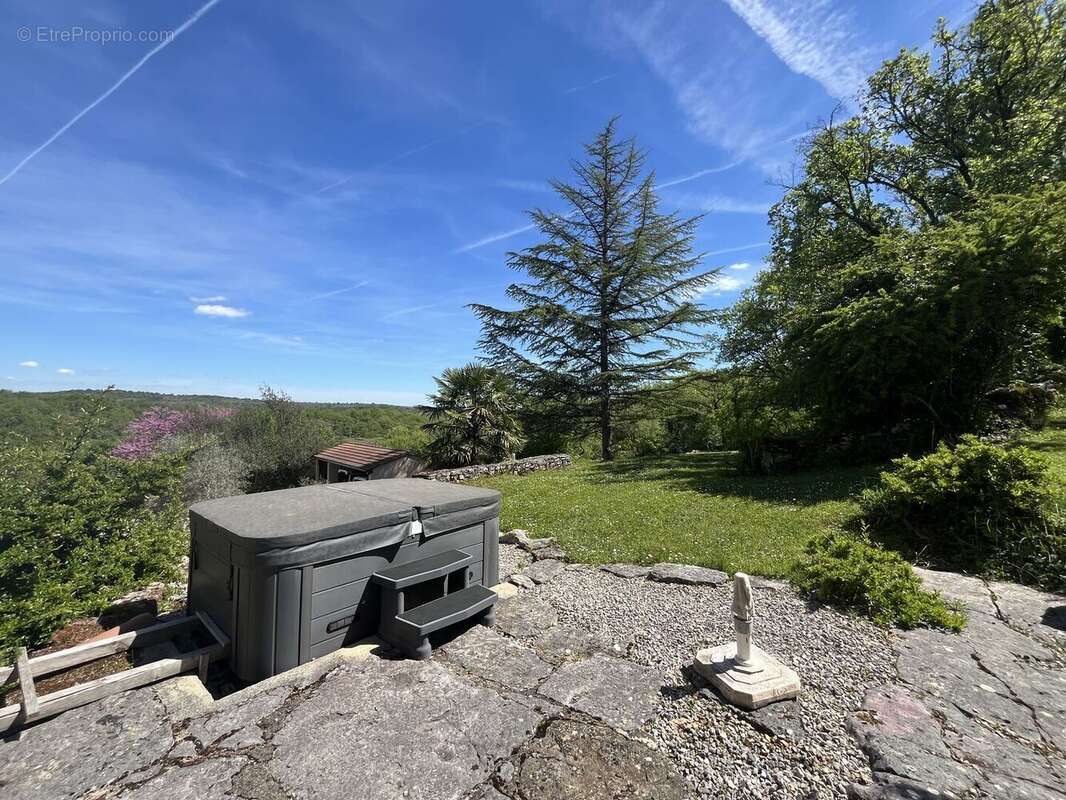 Jacuzzi - Maison à CAJARC