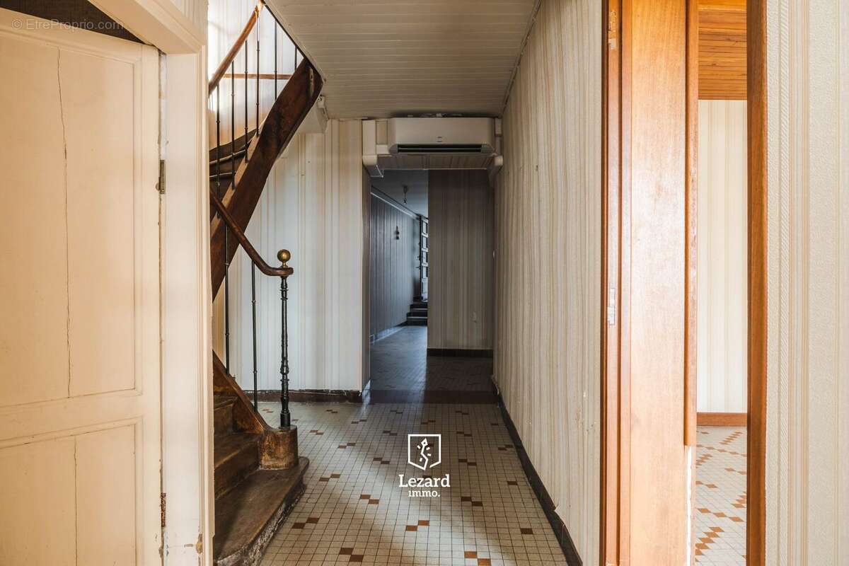 Maison à LABASTIDE-D&#039;ANJOU