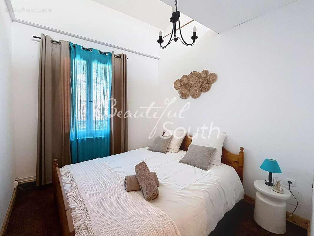 Maison à MONTALBA-LE-CHATEAU