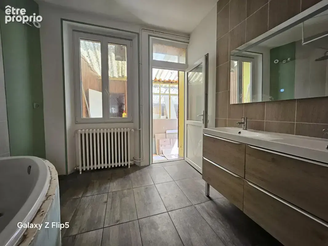 Maison Pontfaverger Moronvilliers 4 pièce(s) 109 m2 - photo 5
