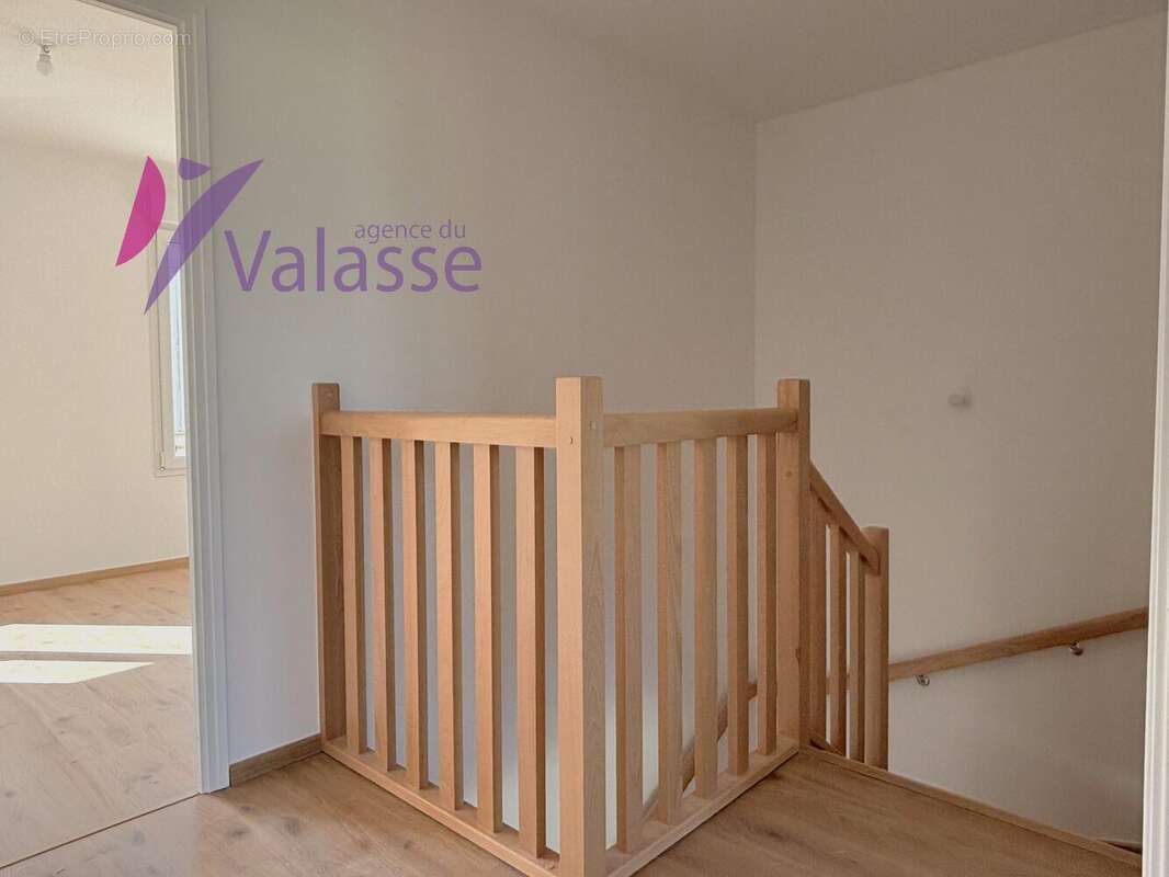 Maison à GRUCHET-LE-VALASSE