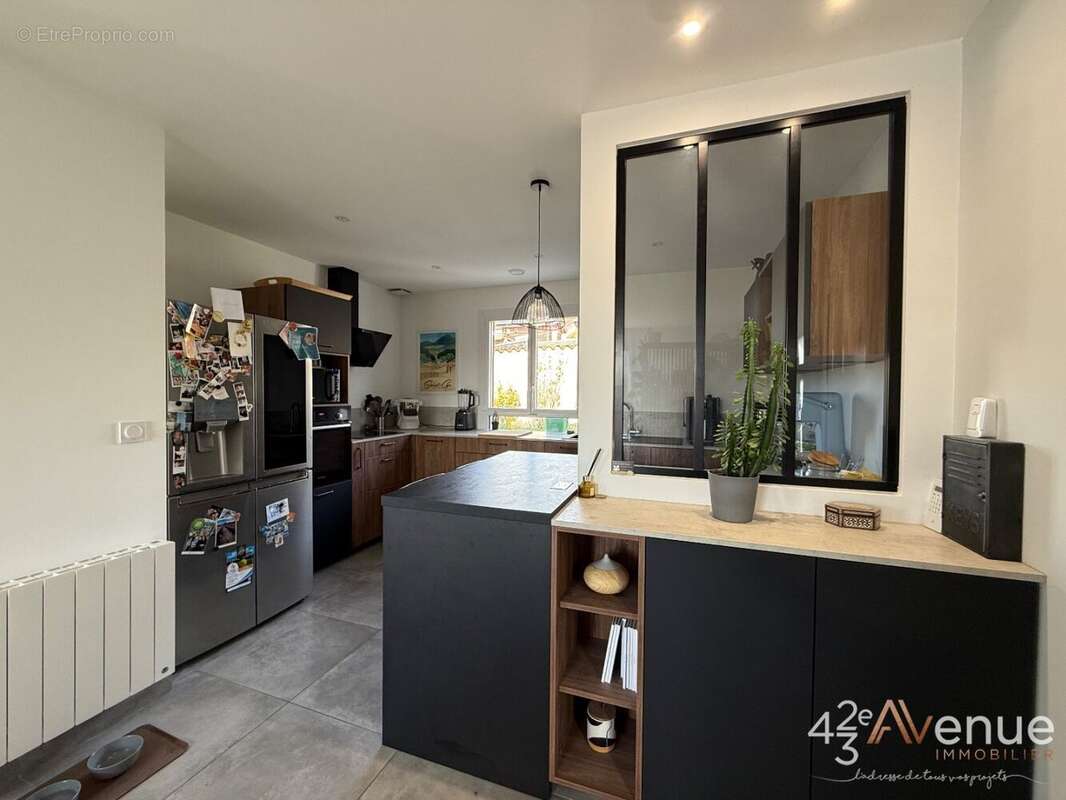 Maison à ROCHE-LA-MOLIERE