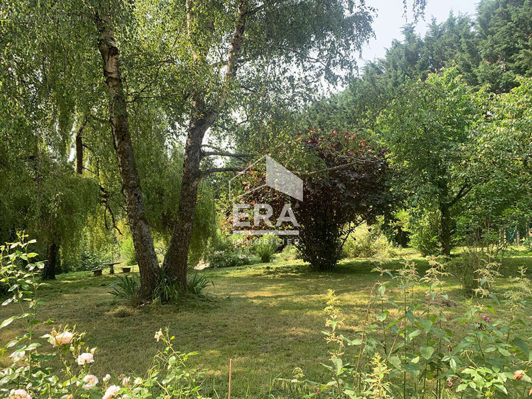 Maison à SAINT-CLAIR-DE-LA-TOUR