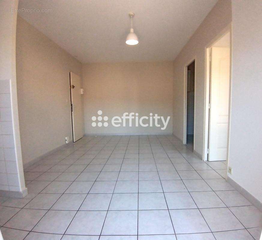 Appartement à SABLET