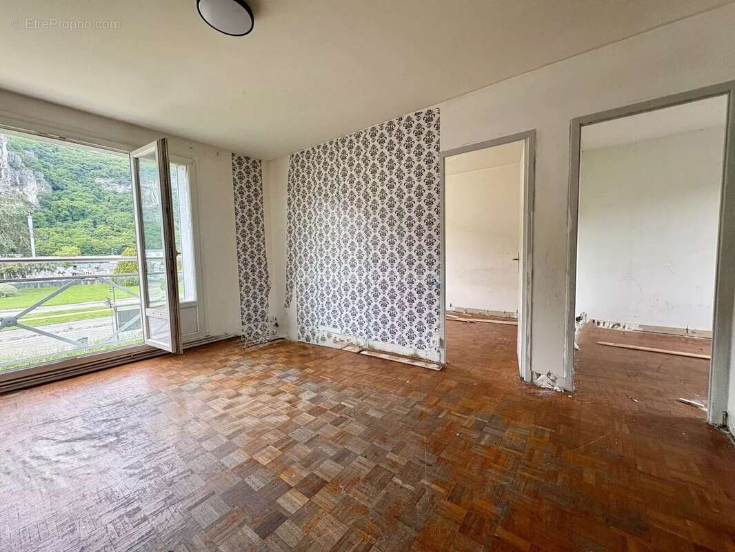 Appartement à FONTAINE