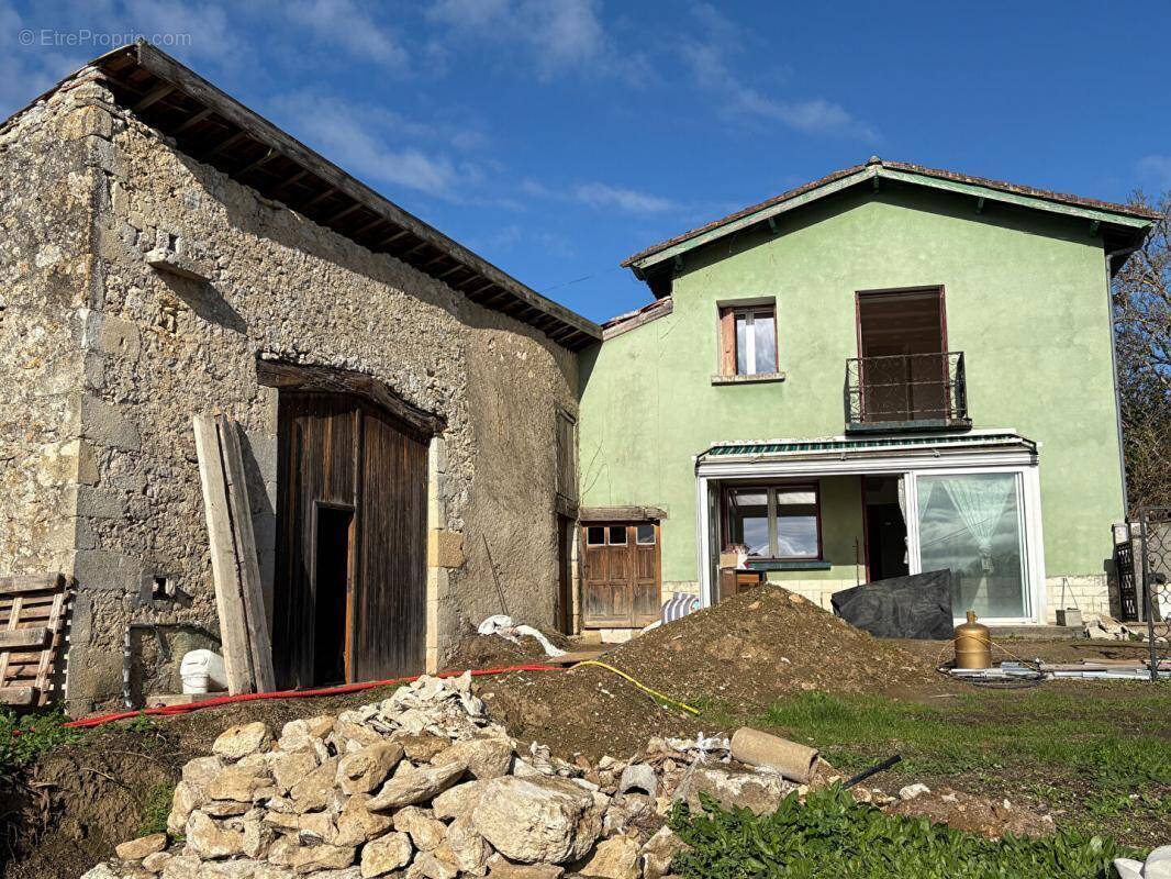 Maison à DOULEZON