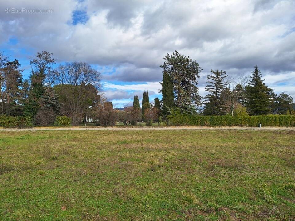 Terrain à PEYRUIS