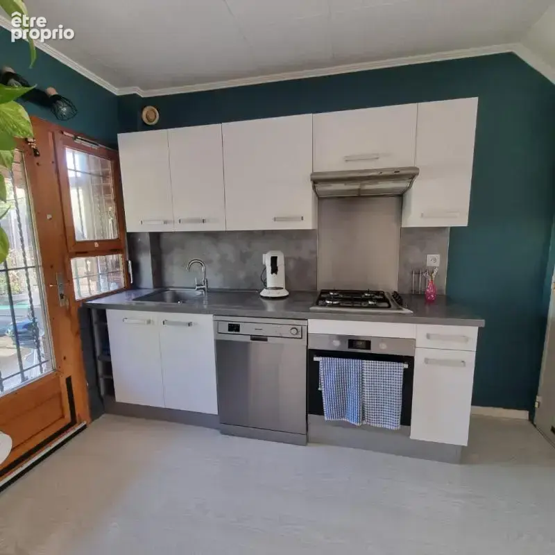 Maison  avec Garage et Jardin - photo 4