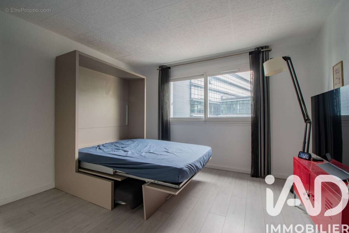 Photo 2 - Appartement à MONTROUGE