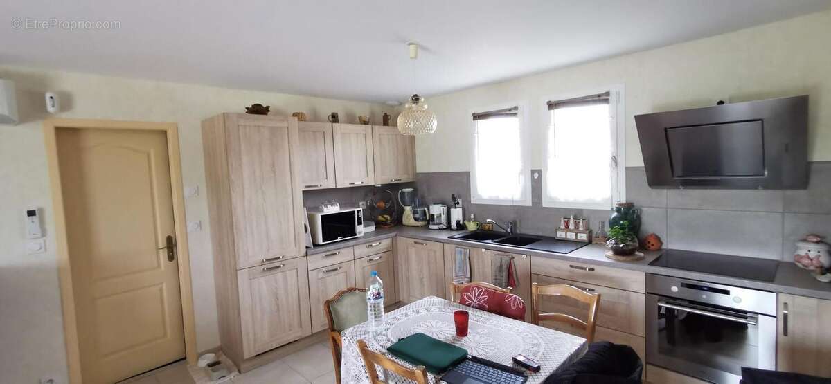 Maison à AUBIE-ET-ESPESSAS