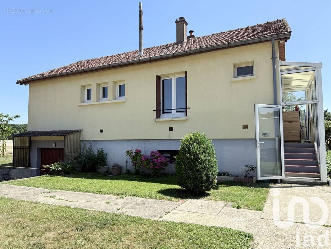 Photo 1 - Maison à SAINT-VALERIEN