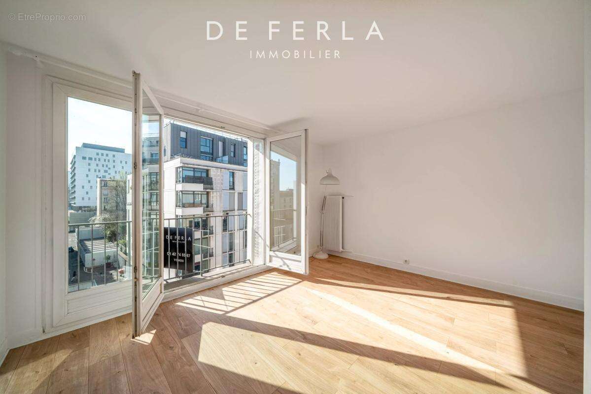 Appartement à PARIS-15E