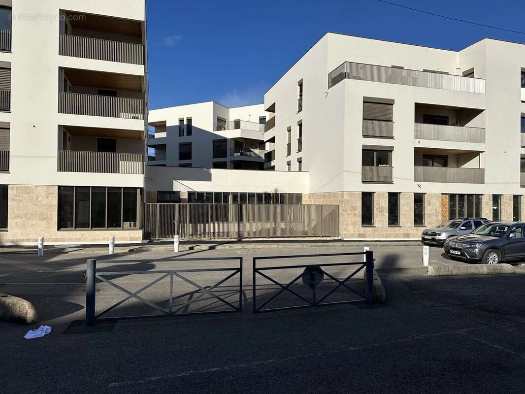 Commerce à BOURGOIN-JALLIEU