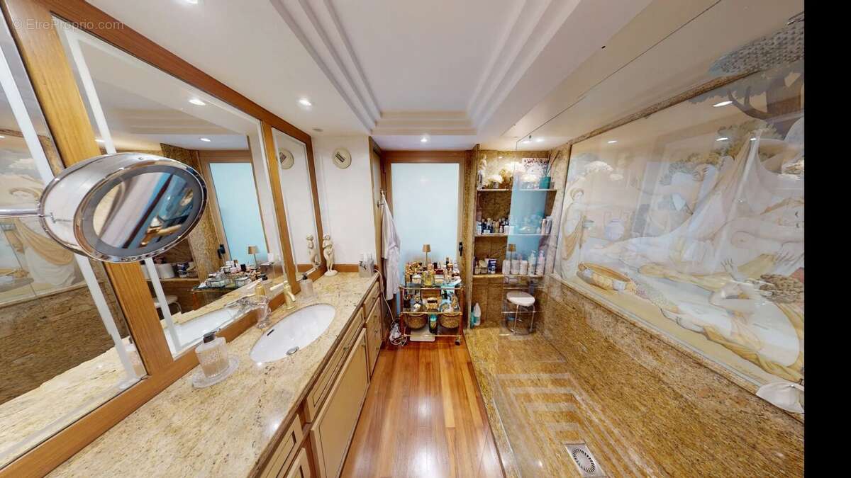 Appartement à BEAUSOLEIL