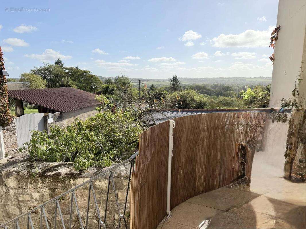 Maison à LE CELLIER