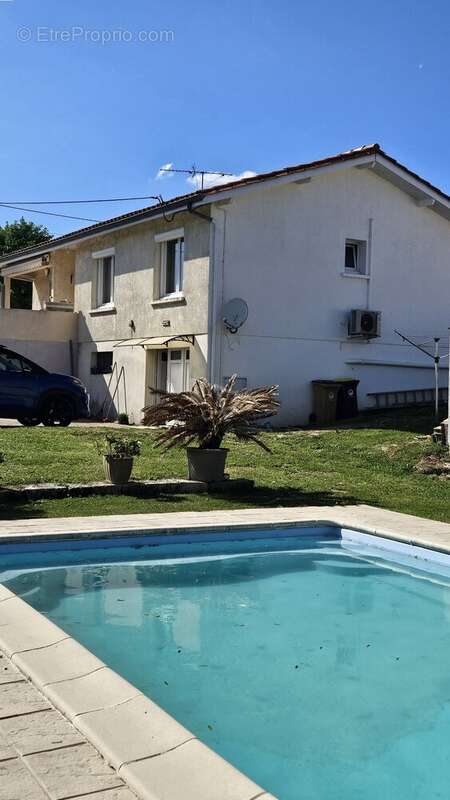 Maison à SAINT-GERVAIS