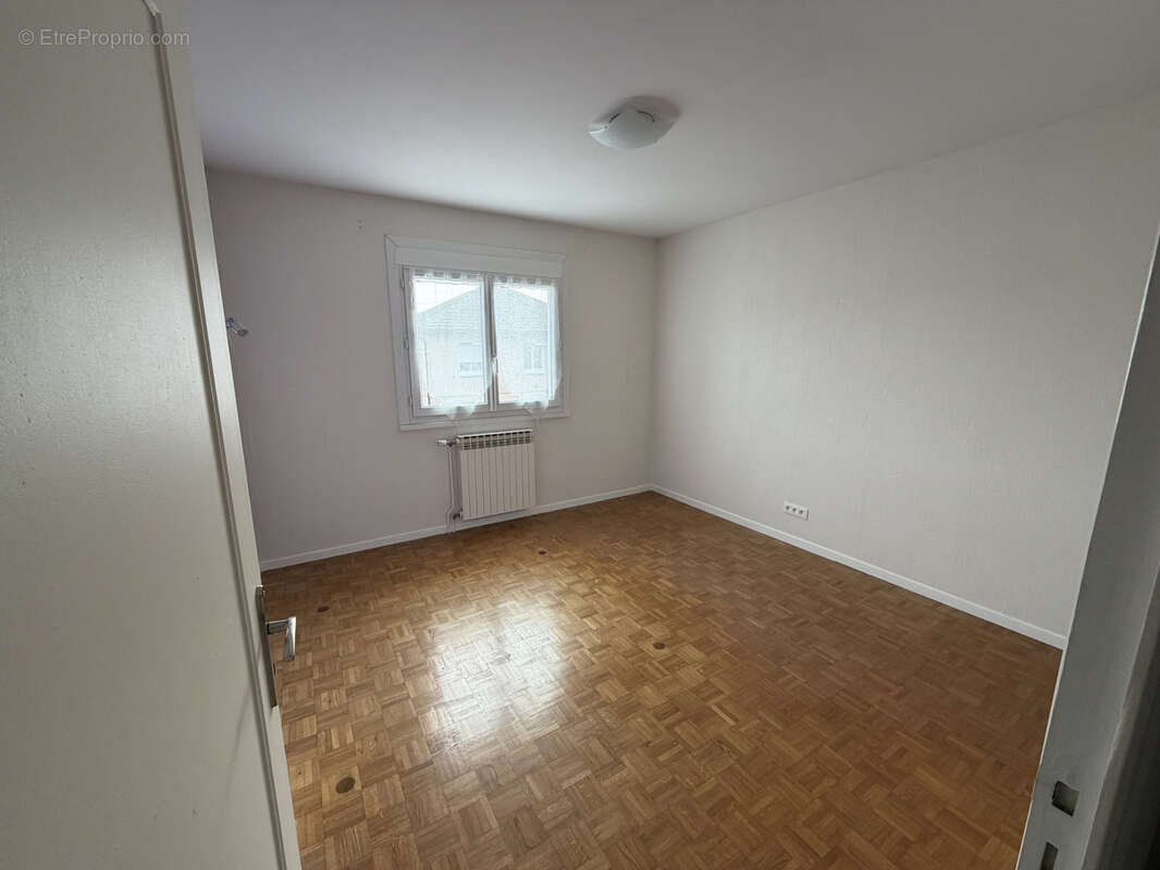 Maison à BELLERIVE-SUR-ALLIER