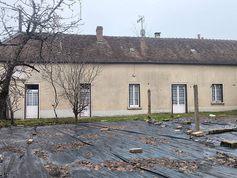 Maison à PRECIGNE