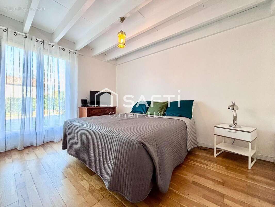 Photo 6 - Maison à MOULIETS-ET-VILLEMARTIN