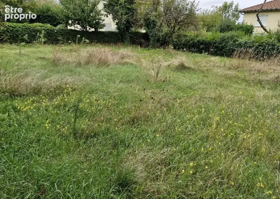 Terrain à RILLIEUX-LA-PAPE