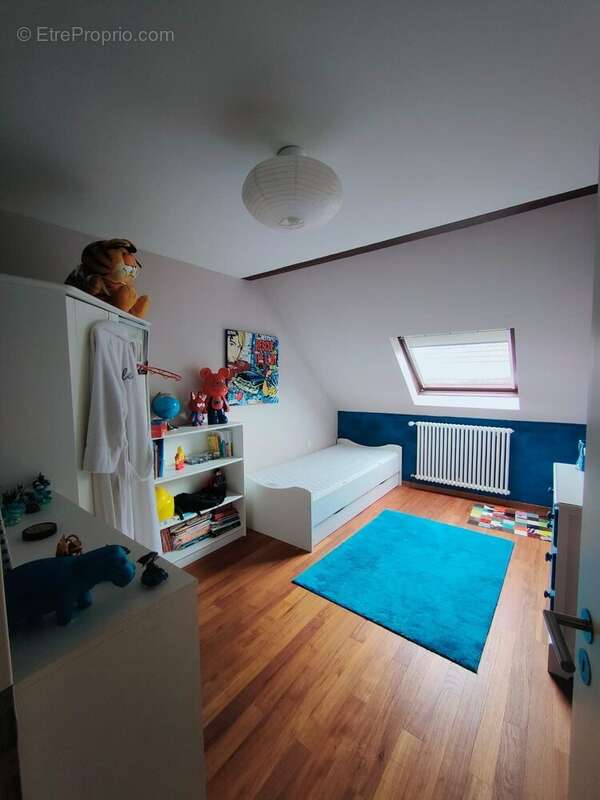 Maison à PERS-JUSSY