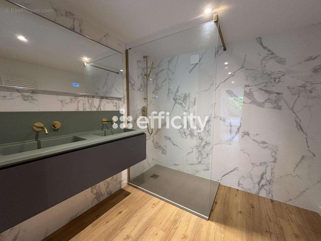 Maison à LA ROCHELLE