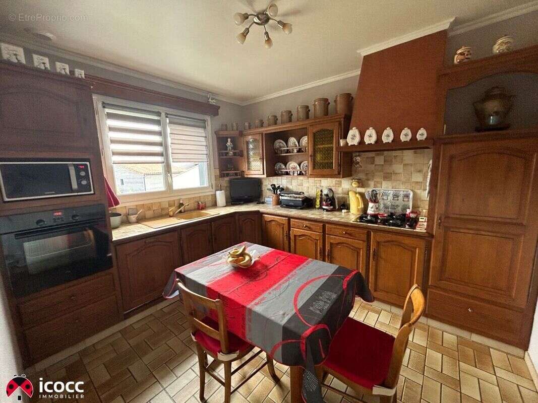 Maison 120 m² à Saint-Michel-En-L'herm  - photo 9