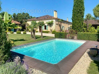 Maison à CASTERA-VERDUZAN