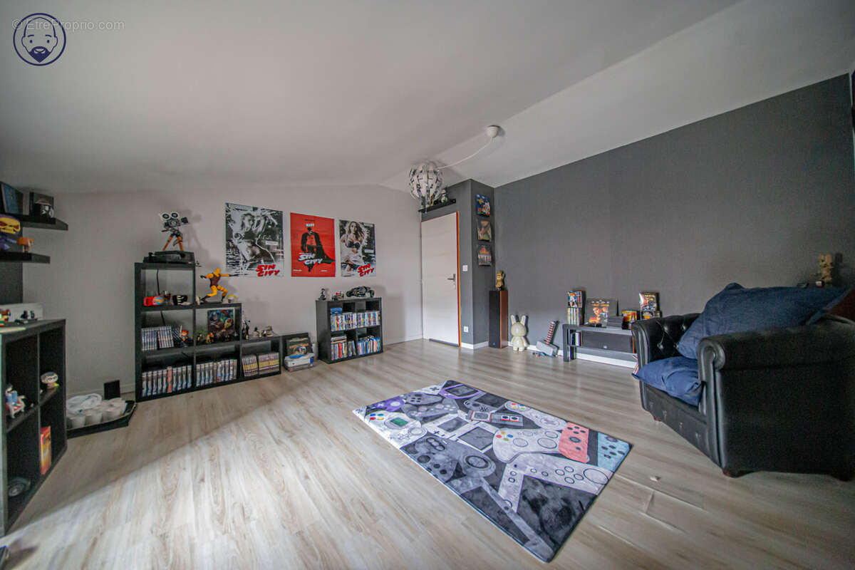 Maison de ville 237 m2 avec garage - photo 10