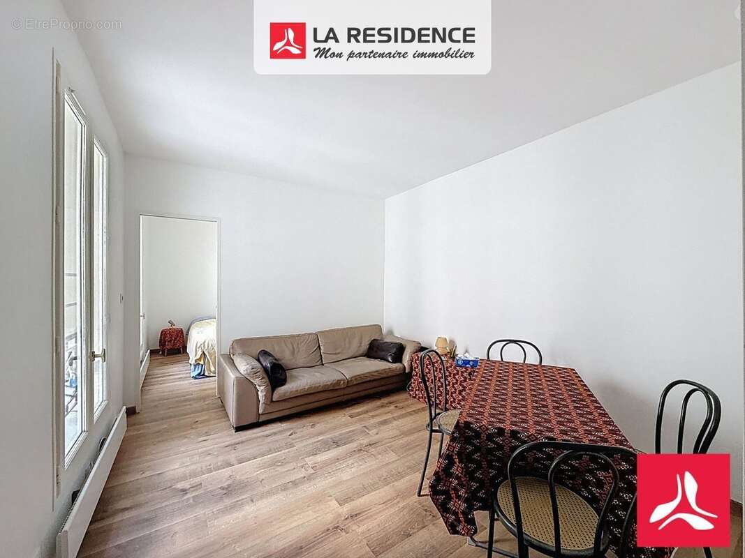 Appartement à PARIS-17E