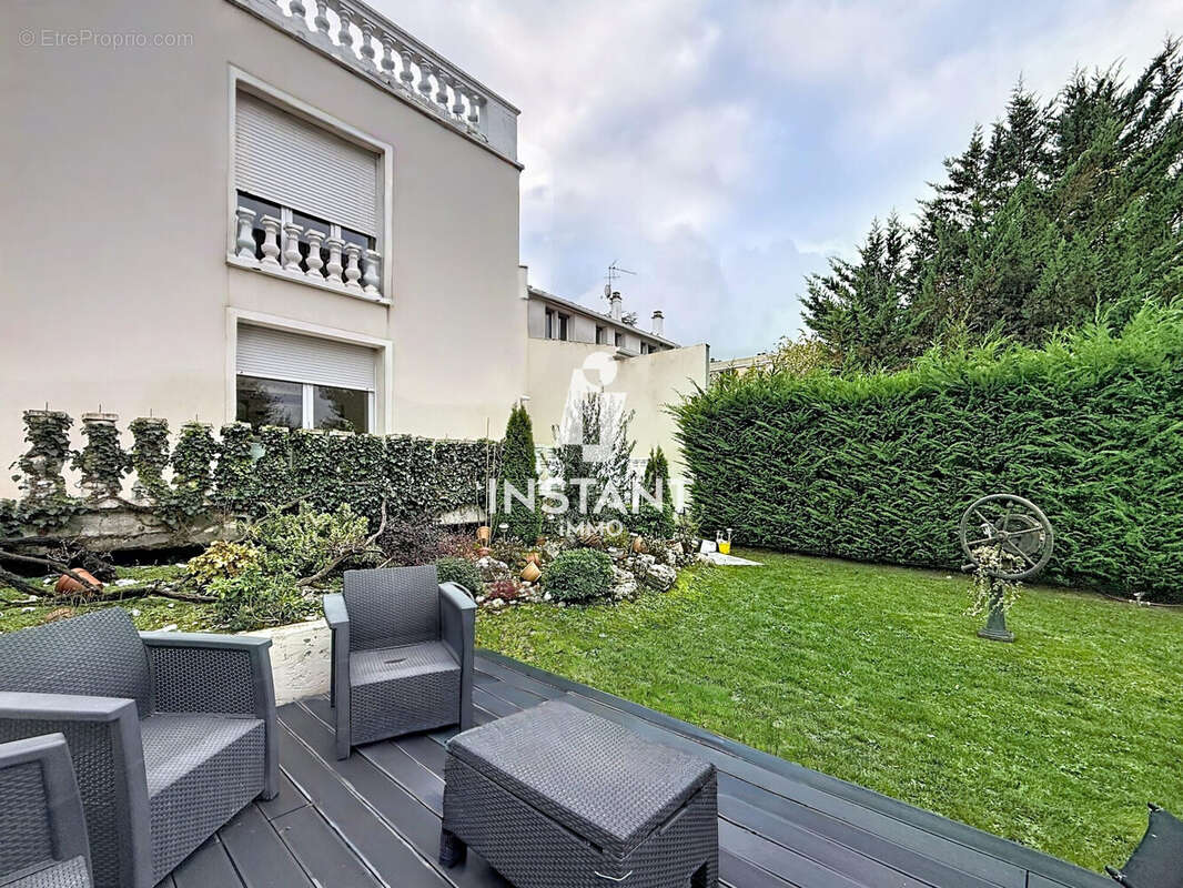 Maison à LE PERREUX-SUR-MARNE