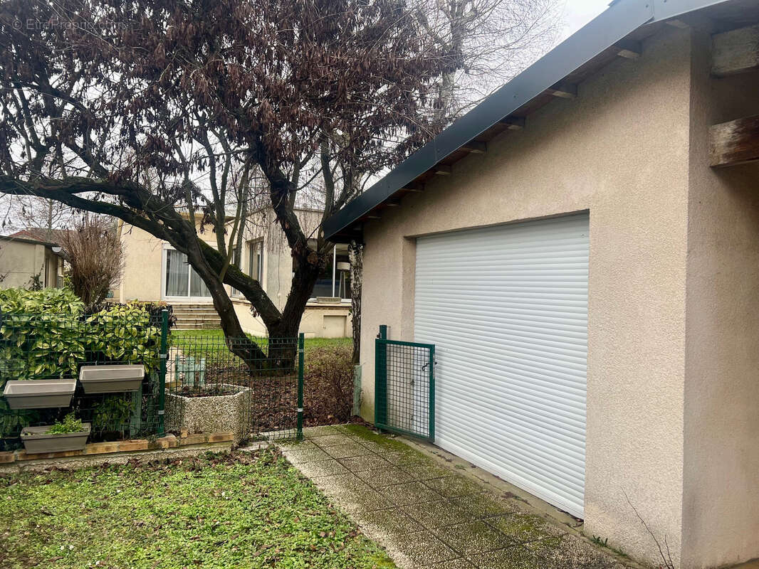 Maison à ATHIS-MONS