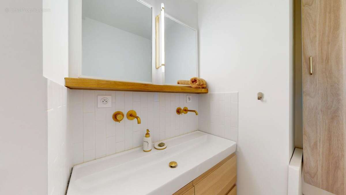 Appartement à LYON-8E