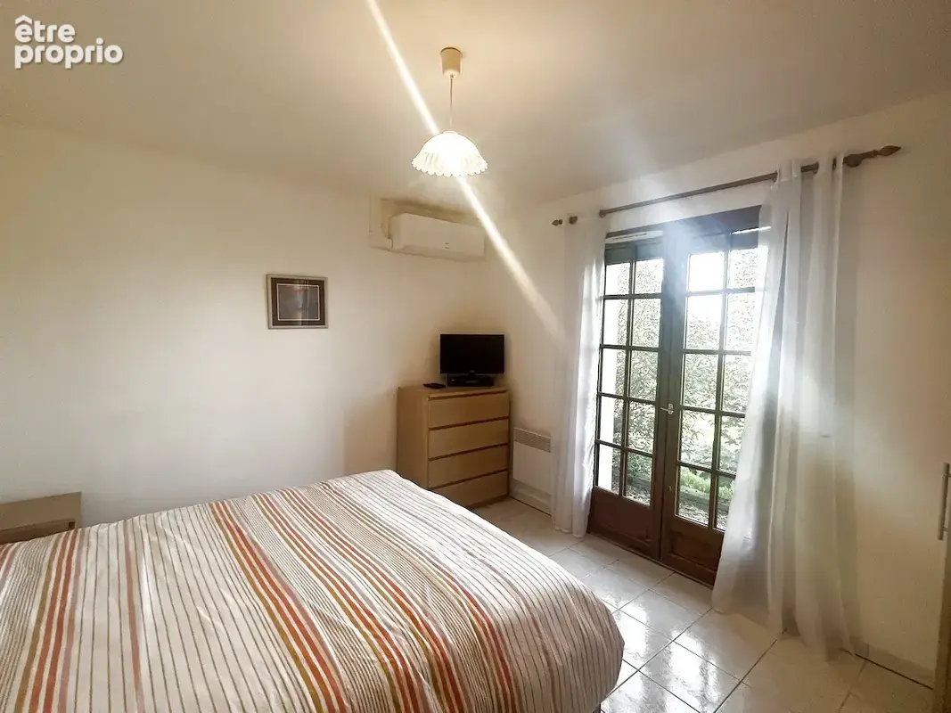 Maison de village avec 4 chambres et piscine au calme - photo 24