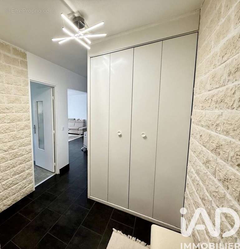 Photo 8 - Appartement à ELANCOURT