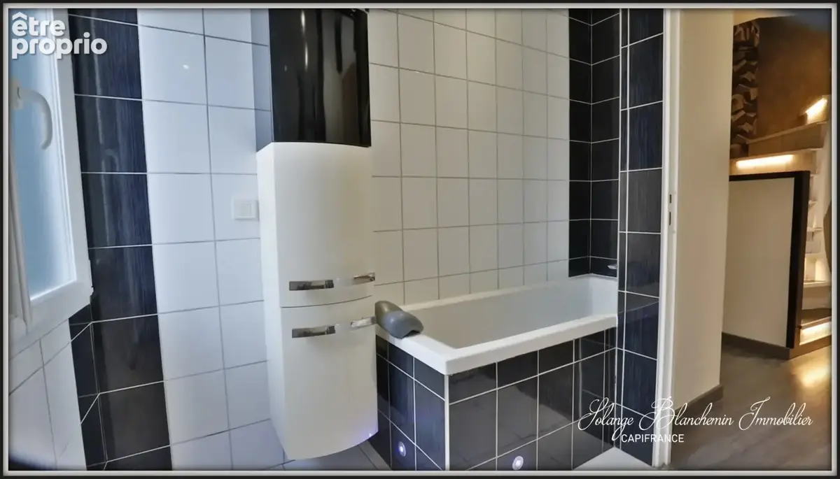 175 m² rénovés – 6 chambres – séjour 62 m² – garage 83 m² : une vraie maison familiale au cœur de Nissan-lez-Enserune - photo 16