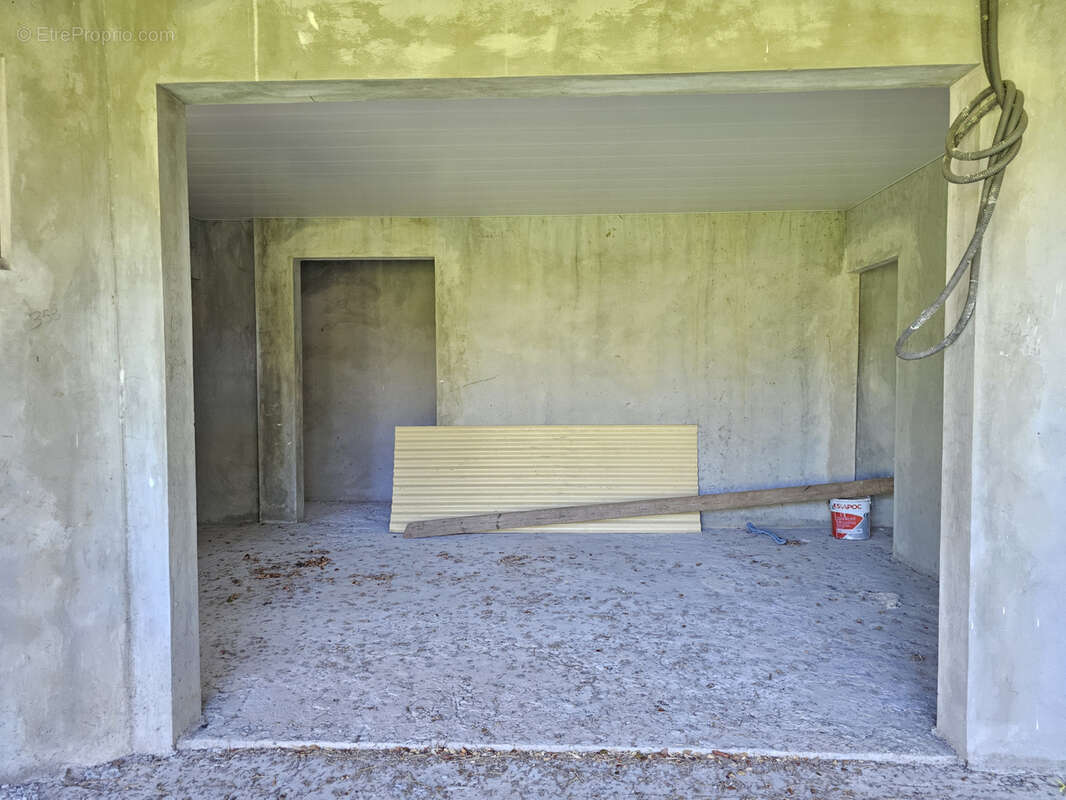 Maison à LES TROIS-ILETS