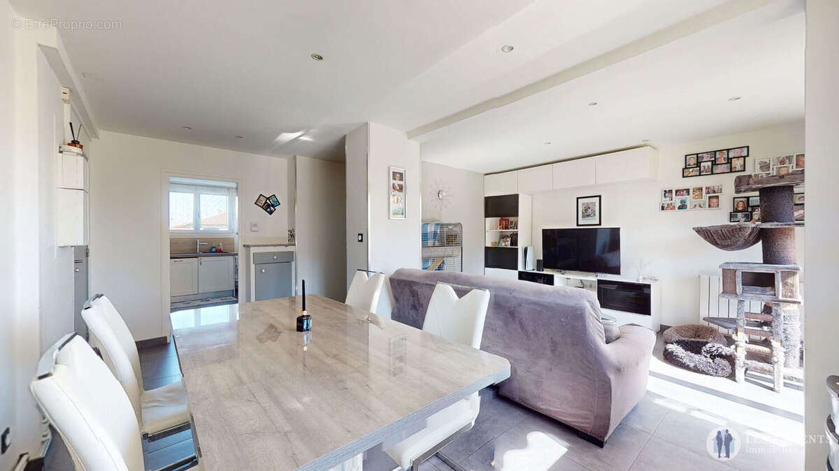 Appartement Saint Martin D Heres 5 pièce(s) 85 m2 - photo 4