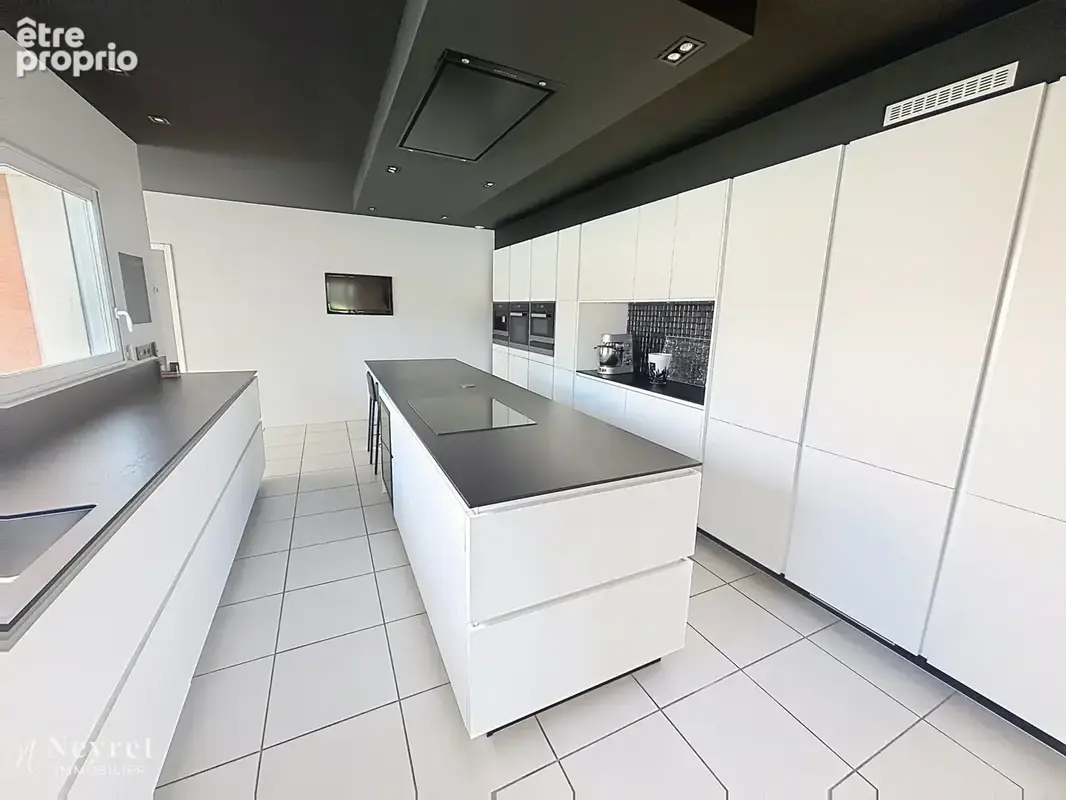 RARE CHARLY   Villa d’exception avec piscine chauffée   220 m2   Terrain 1 031 m2 Lotissement Tabéllio - photo 10