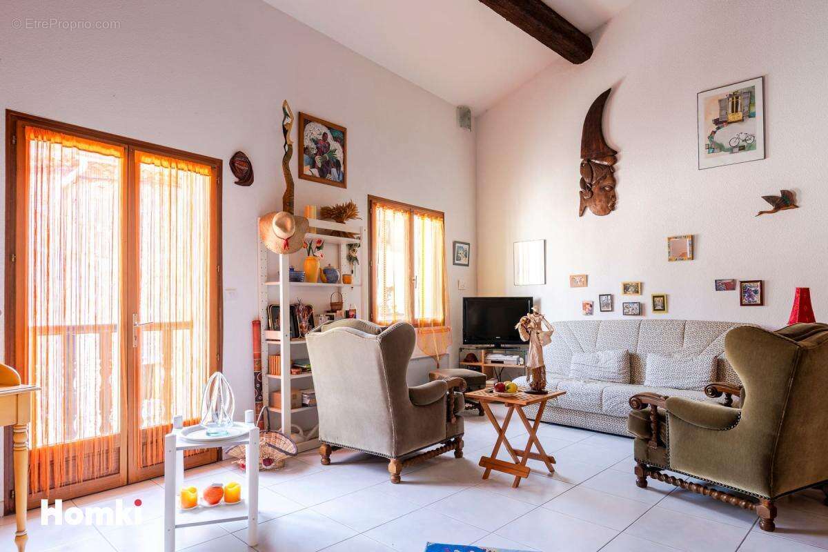 Maison de ville T3 de 83 m2 à Lespignan 34710 - photo 5
