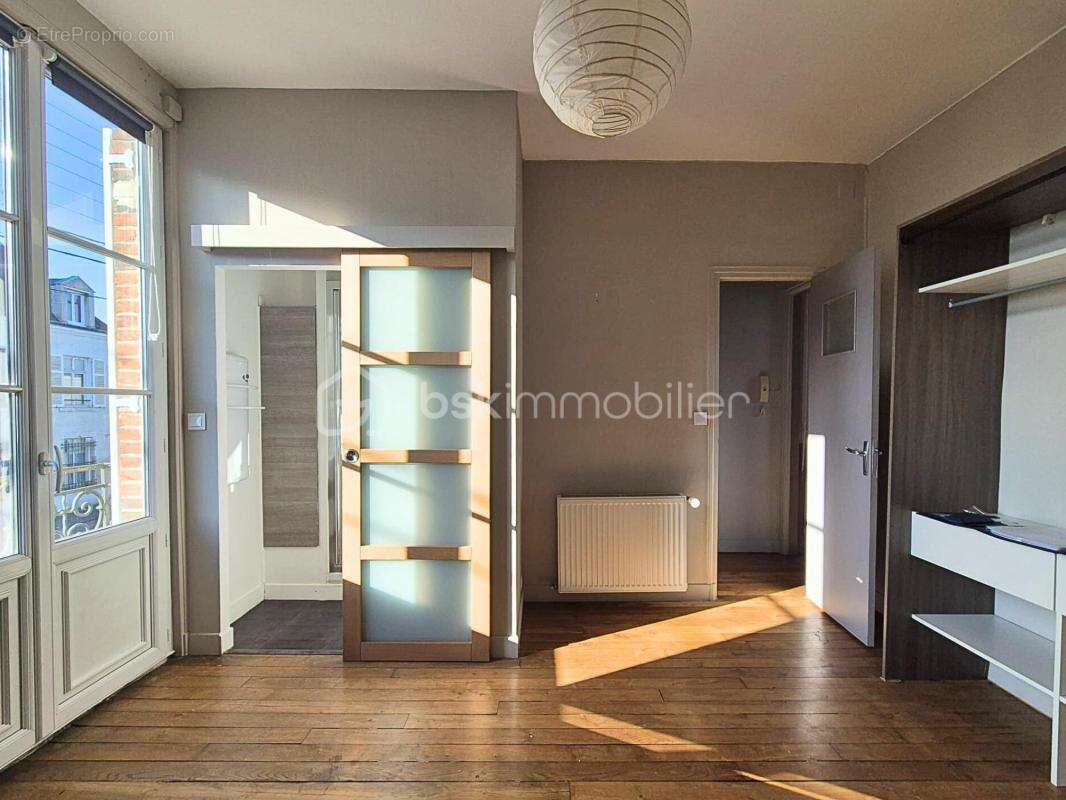 Appartement à FLEURY-LES-AUBRAIS